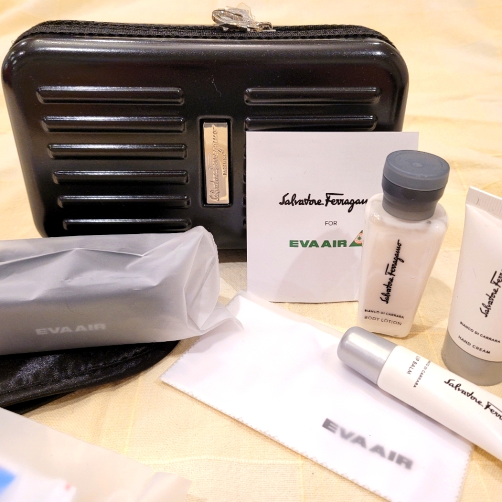 Salvatore Ferragamo Amenity Kit